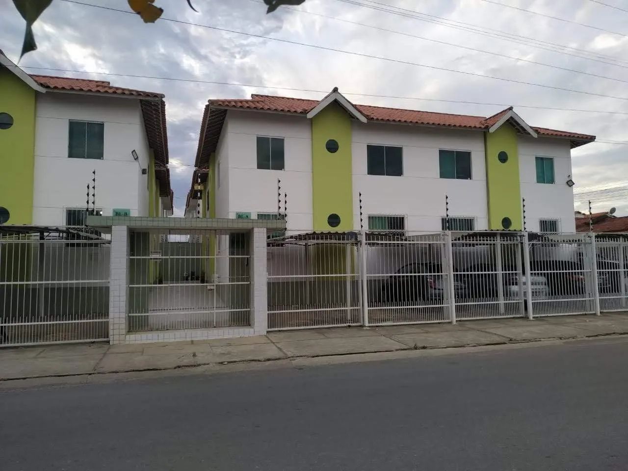 Alugo apartamento novo cruzeiro