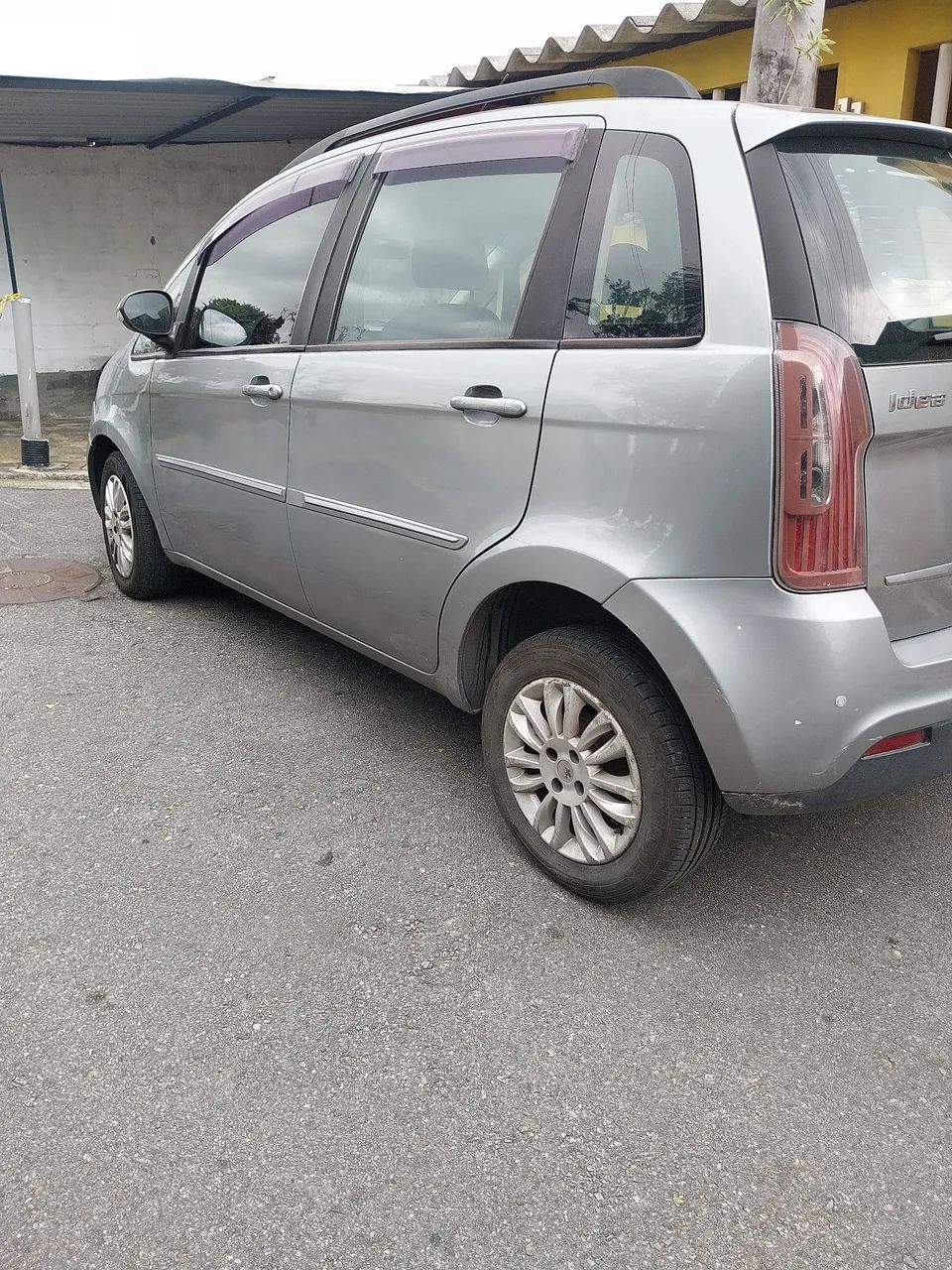 Fiat Idea Attractive 1.4 Fire Flex 8V 5P 2012 - Foto 3
