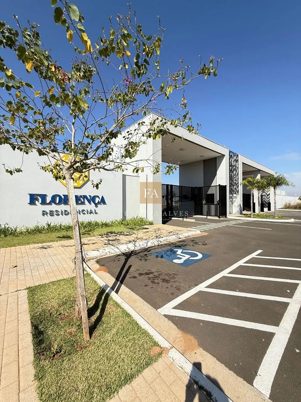 Lote no Condomínio Florença - Foto 2