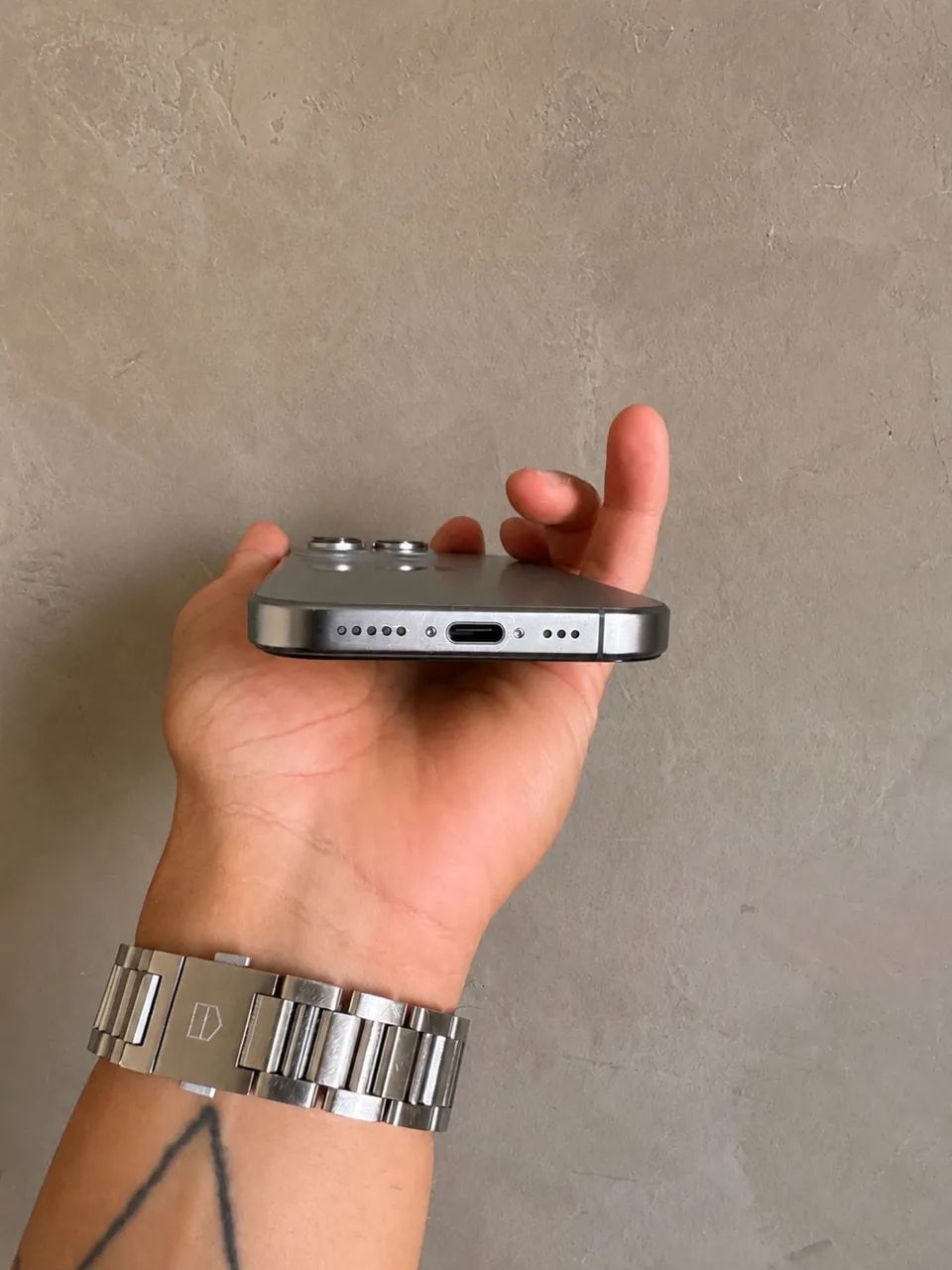 iPhone 16 pro titanium  - Foto 4