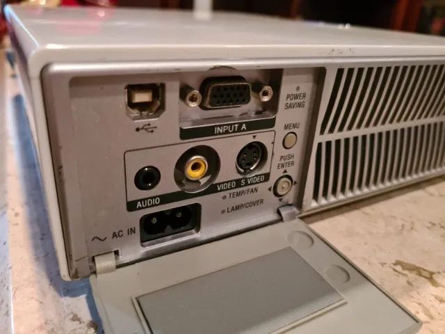 Projetor Sony VPL-CS5 para Retirada de Peças, SEM Lâmpada - Foto 3