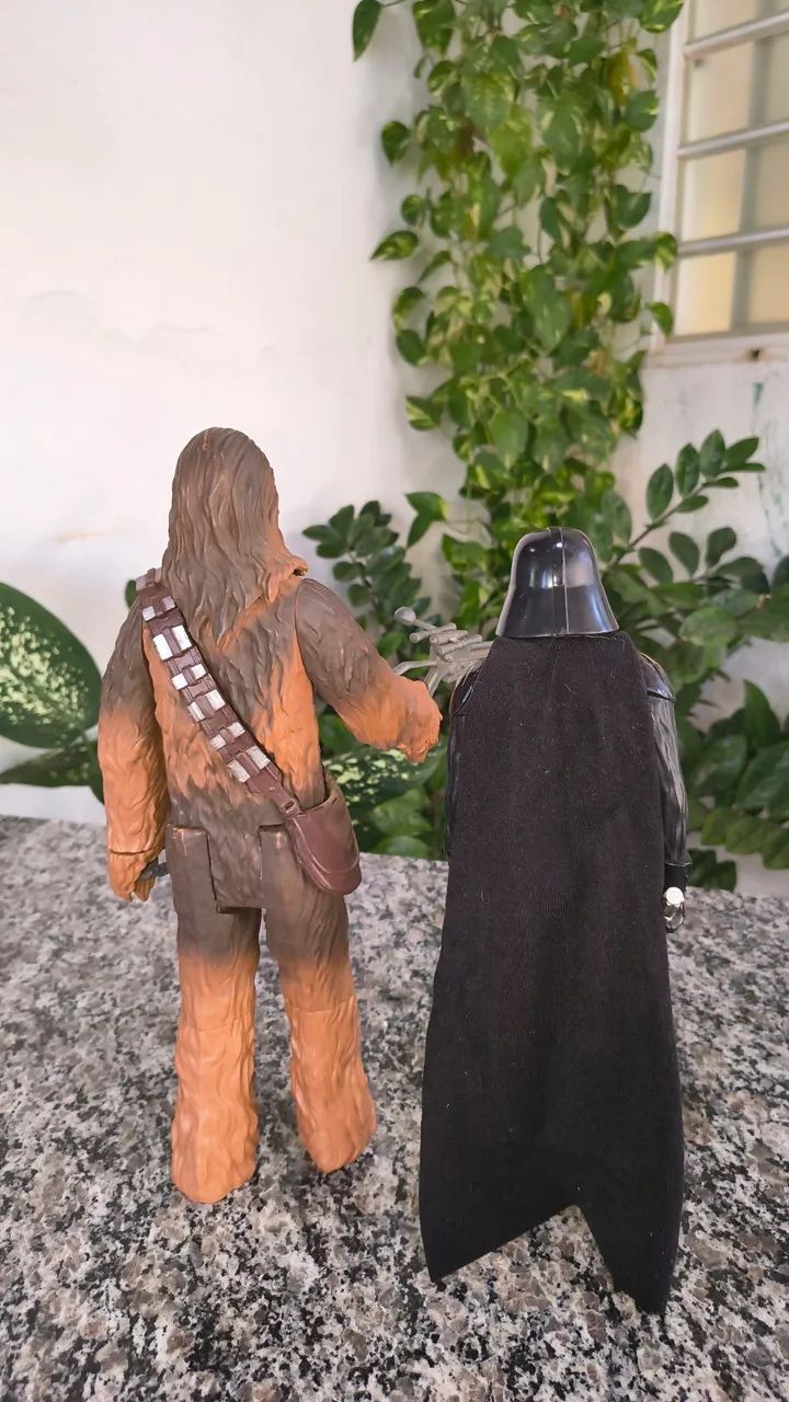 Bonecos Chewbacca e Darth Vader Hasbro  - Foto 5