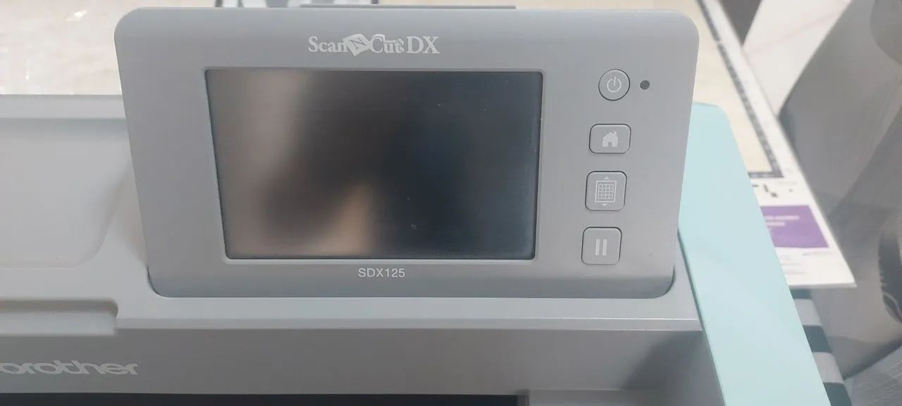 Plotter de Recorte Brother ScanNCut SDX125 (Excelente Estado) - Foto 3
