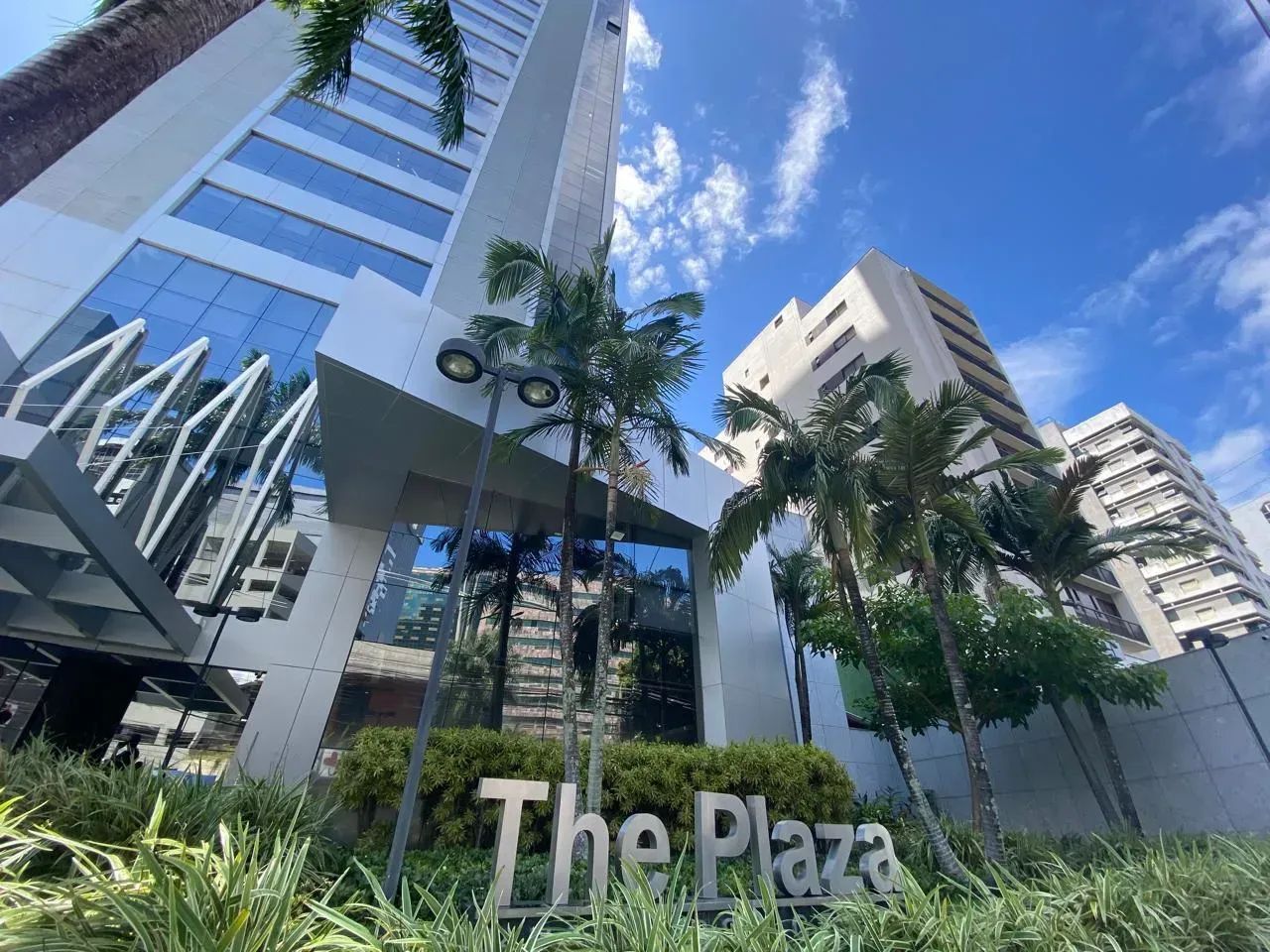 2 SALAS EMP THE PLAZA