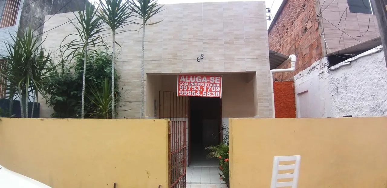 VENDO CASA NA MADALENA 