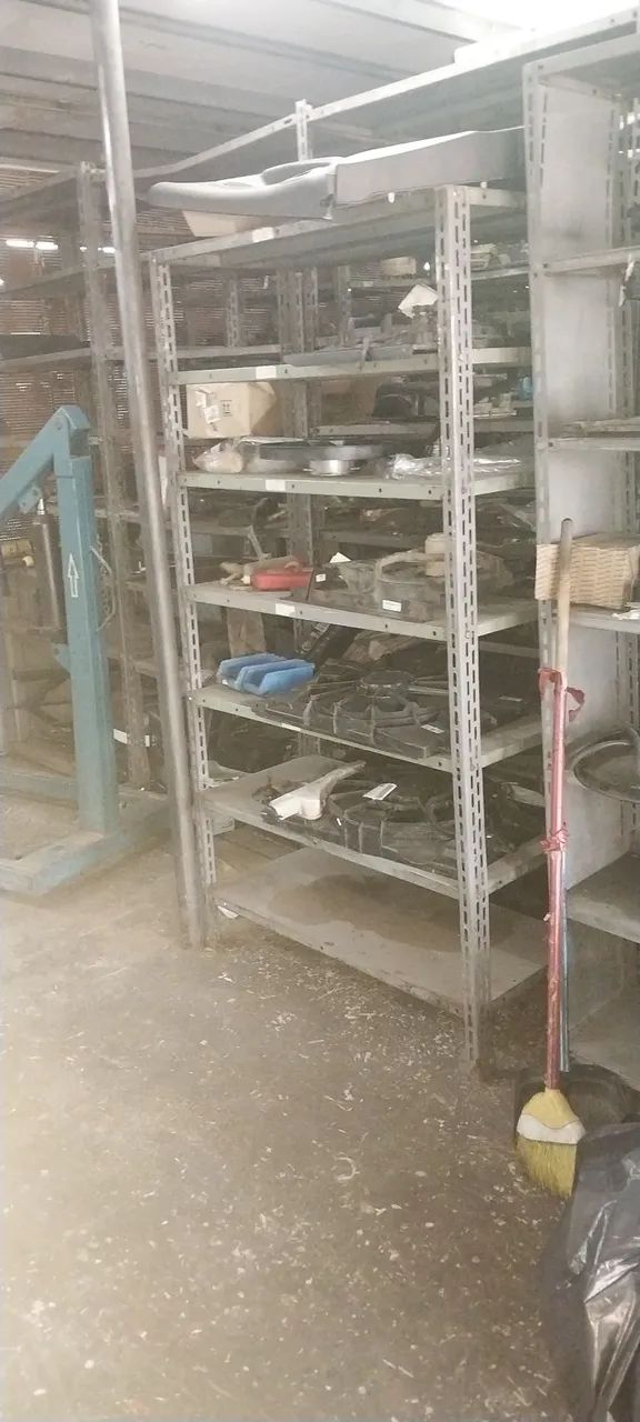 Estante em Aço Prateleiras - Foto 2