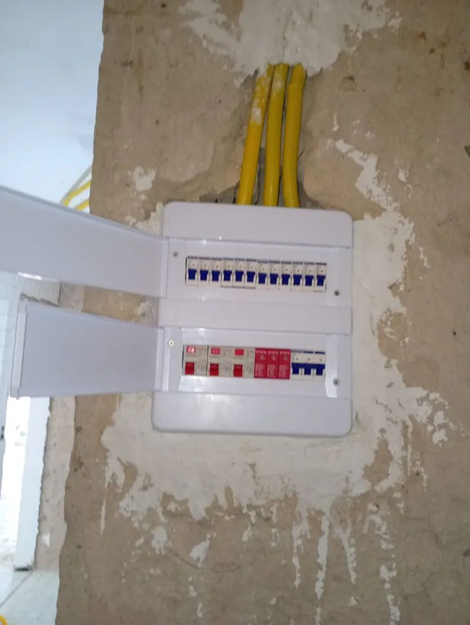Eletricista disponível  - Foto 3
