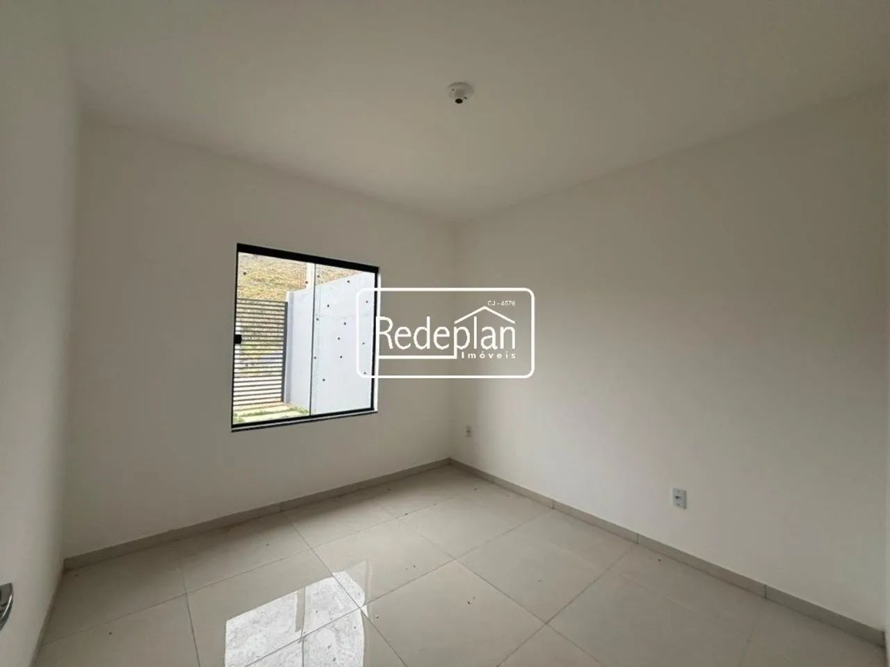 Casa de 2 Quartos + 1 Suíte - Santa Rita do Zarur/VR - Foto 2