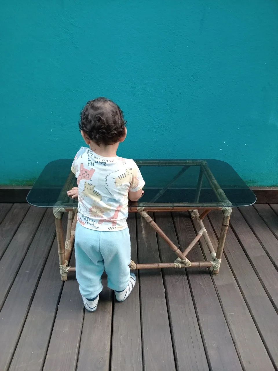 Mesinha de bambu com tampo de vidro - Foto 2