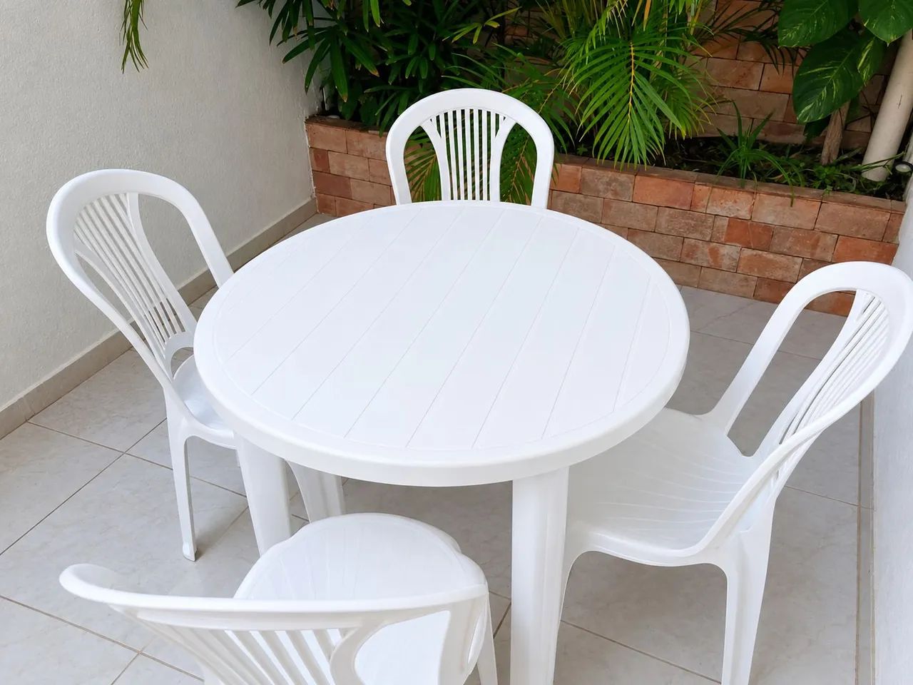 Mesa 4 cadeiras