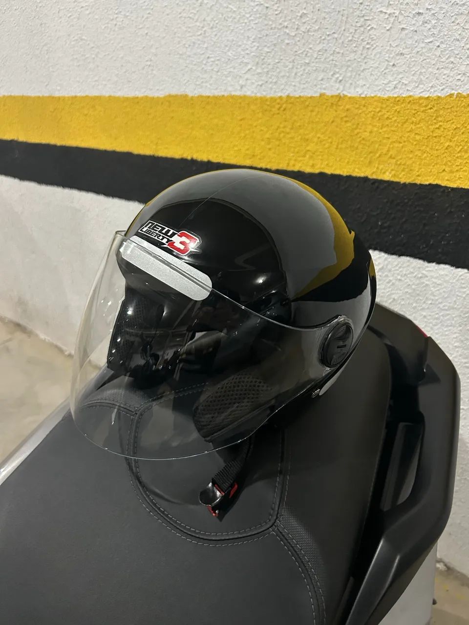 Capacete New Liberty - Novo