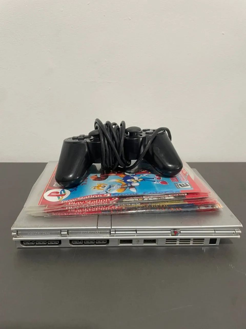 Playstation 2 PS2 Slim com controle e jogo - Foto 4