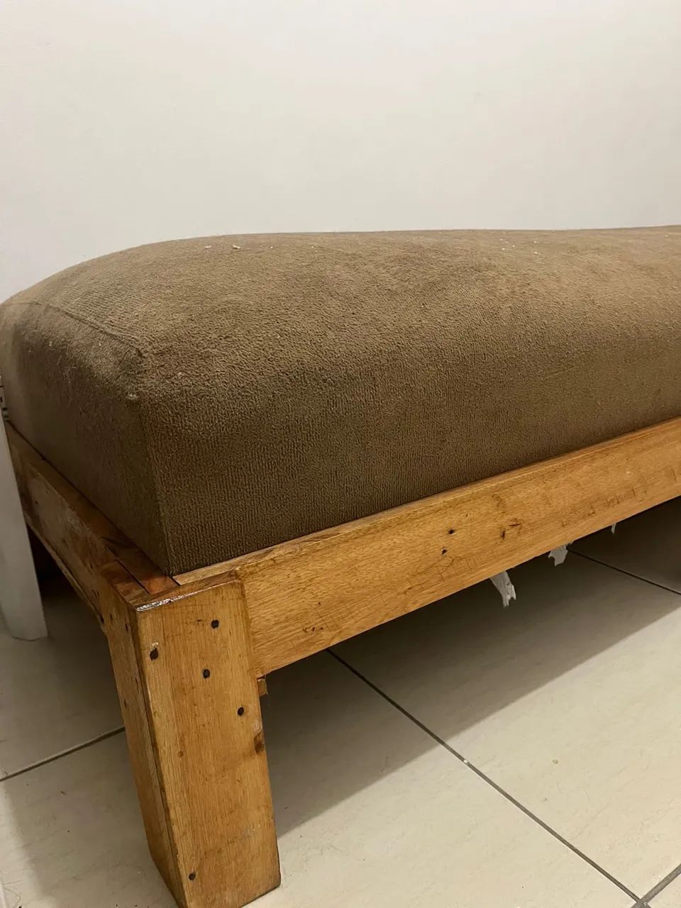 Banco acolchoado de pallet - Foto 3