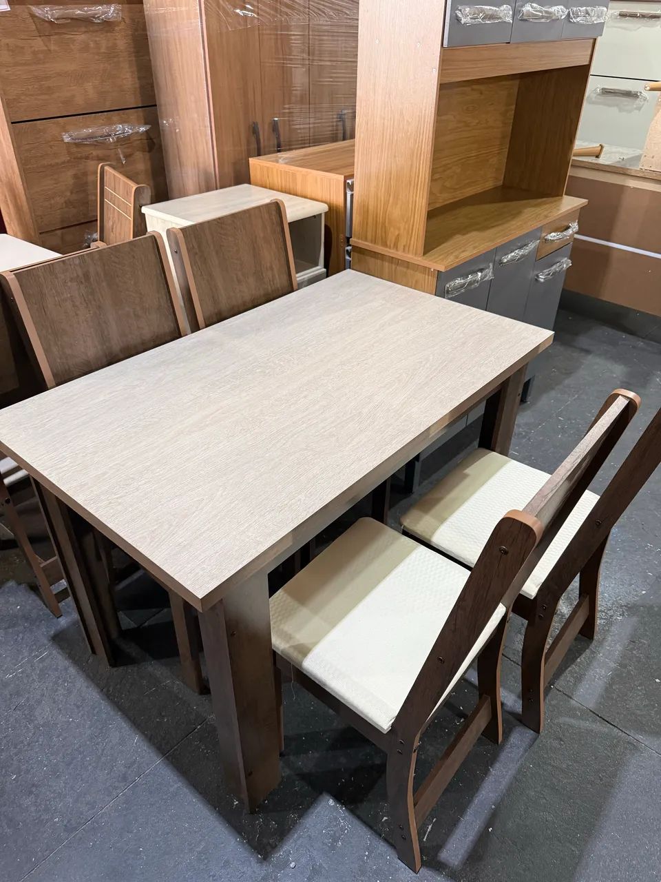 Mesa com 4 cadeiras - entregamos hoje  - Foto 4