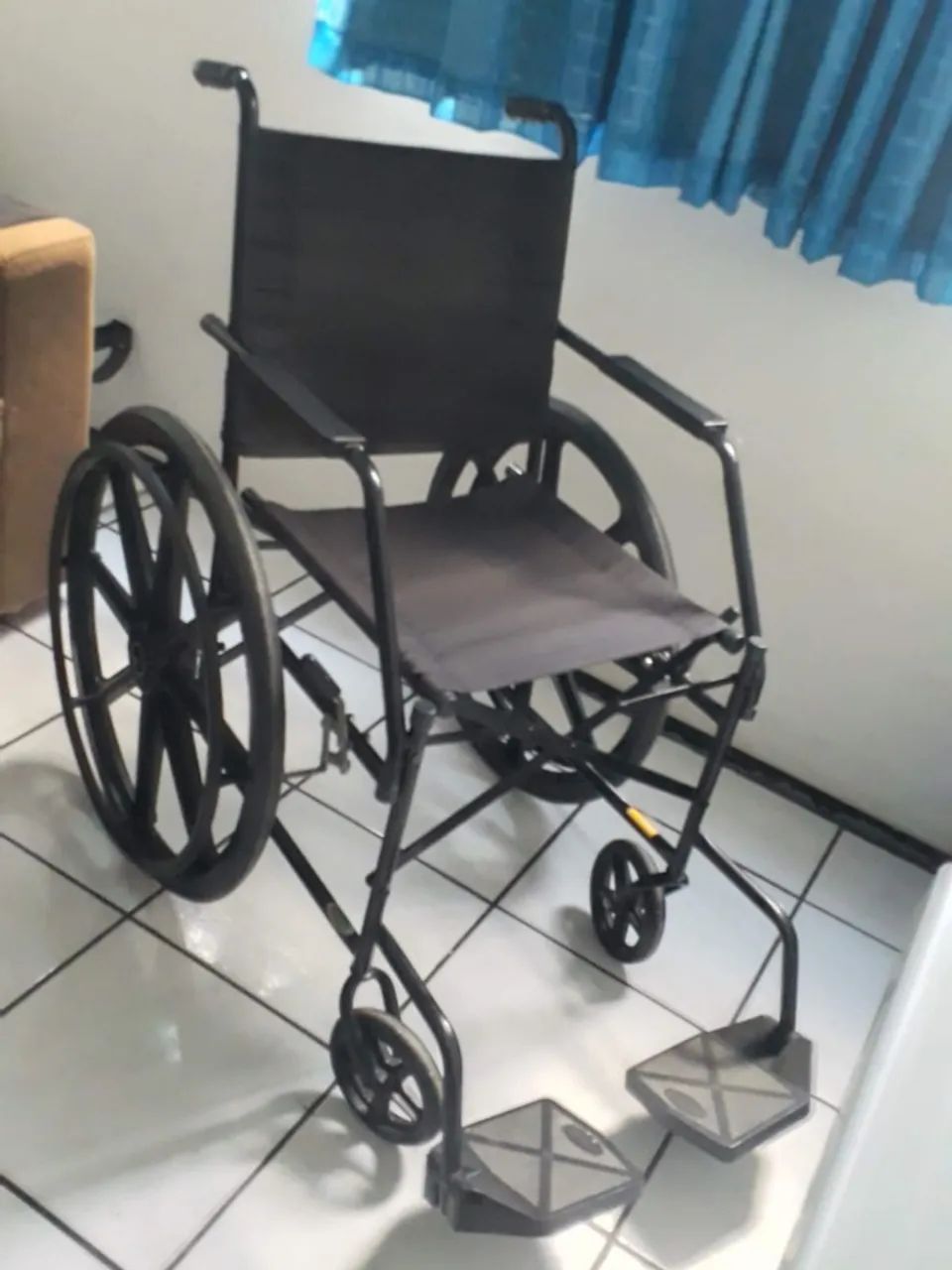cadeira de rodas - Foto 2
