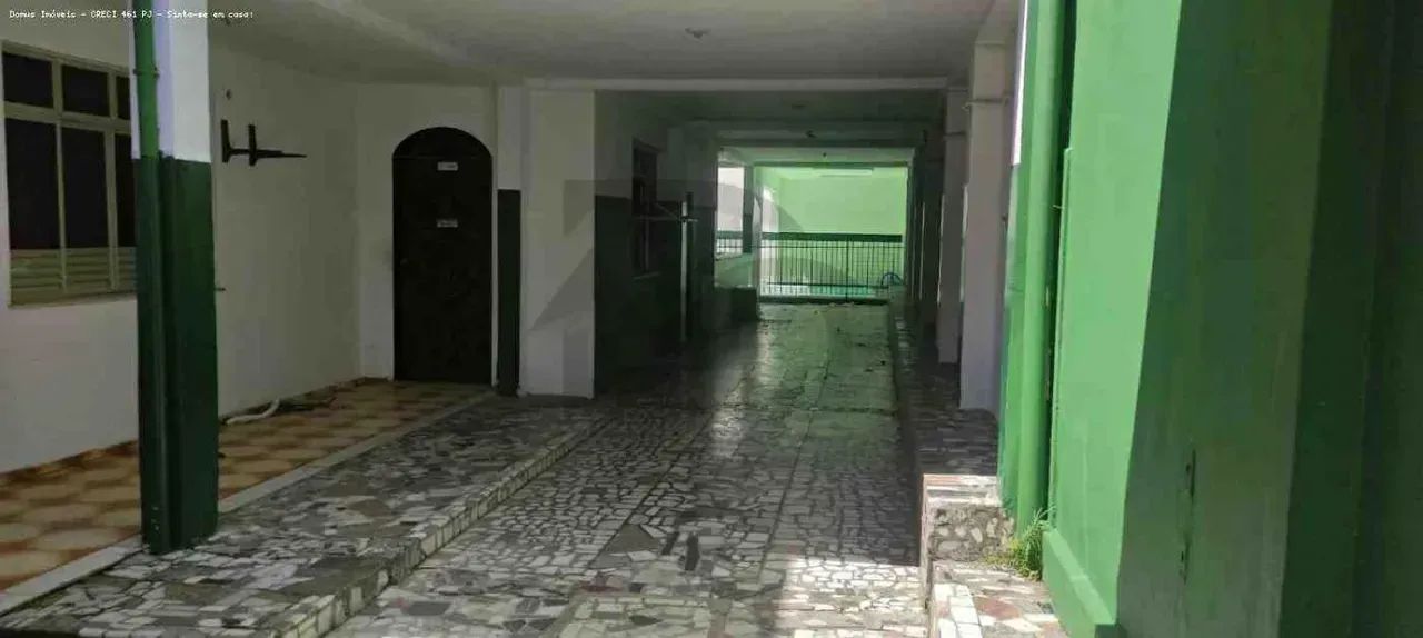 Casa Ampla Para Venda no Suissa com 600m² e Garagem para 9 Carros