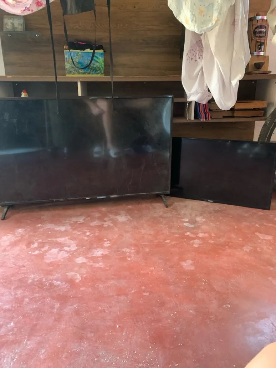 Tv?s 50 e 32 polegadas (com defeito)