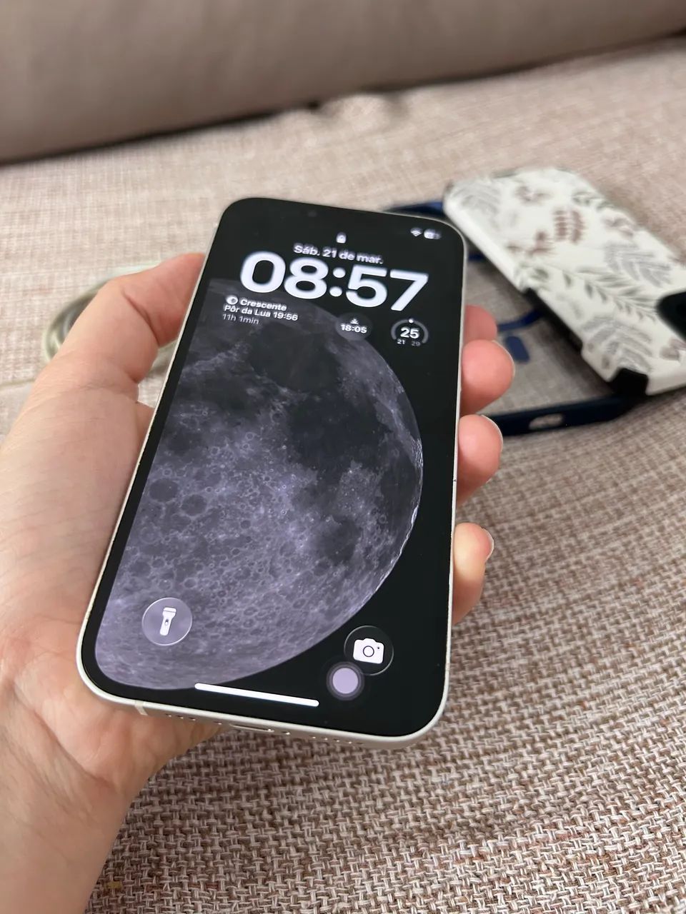 iPhone 13 branco 128gb novinho 76% - Foto 2