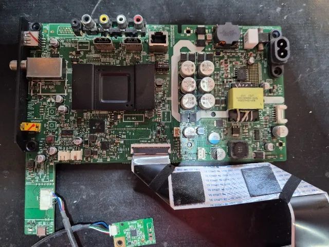 Placa principal da TV Philco PTV32E20DSGWA - Foto 4
