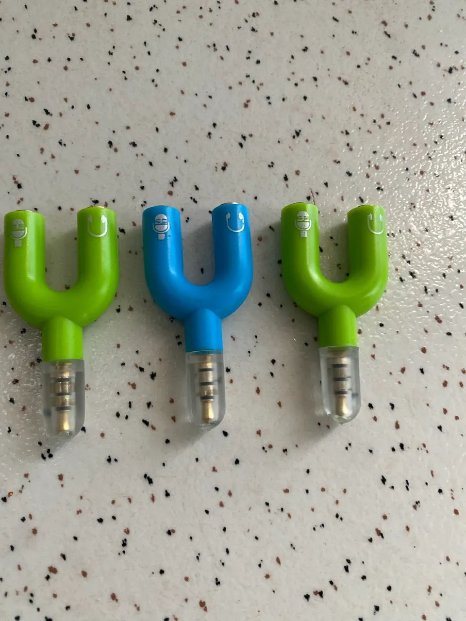 Adaptador P3 p/ P2 1