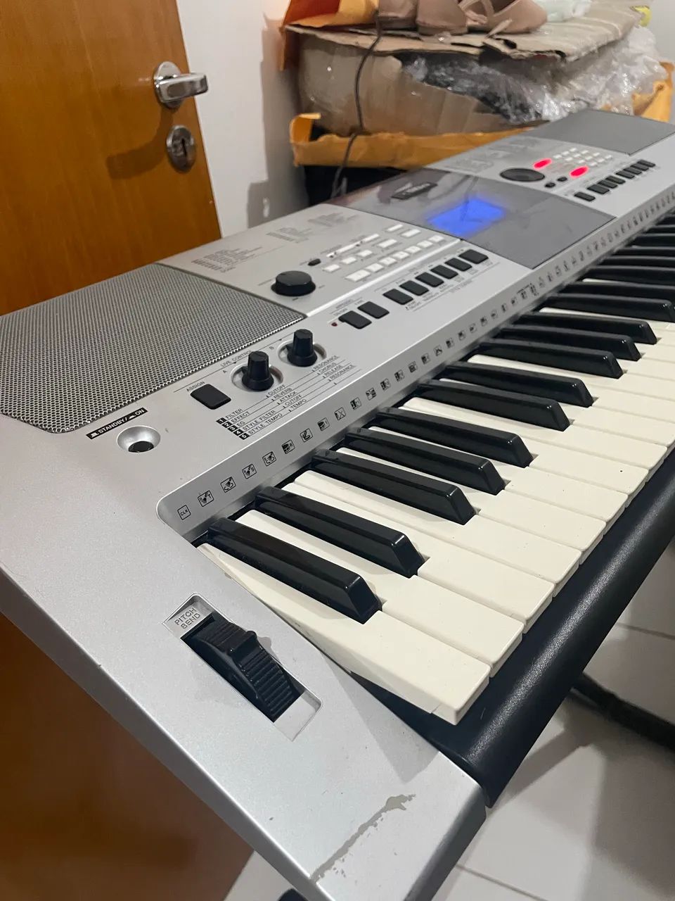 Teclado Yamaha PSRE 413  - Foto 4