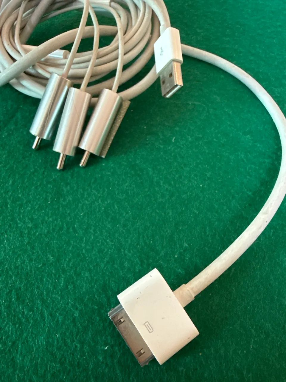 Cabo Rca USB 30 pinos Apple  - Foto 3