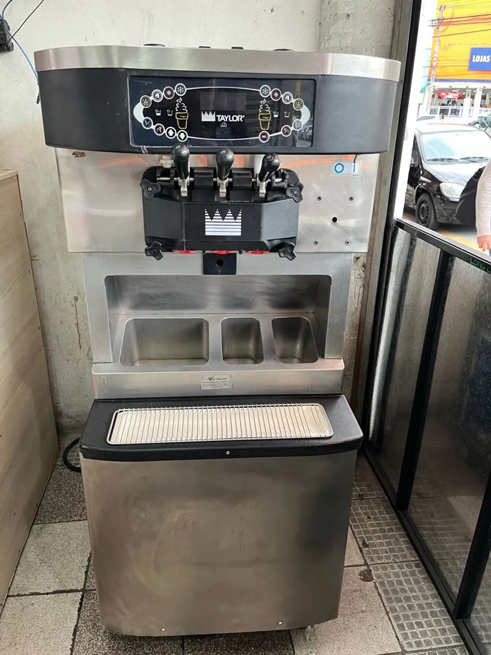 Vende se máquina Taylor de sorvete 