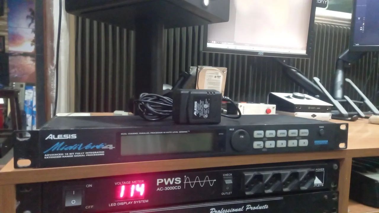 Processador de Efeitos Alesis MidiVerb 4 - Foto 5