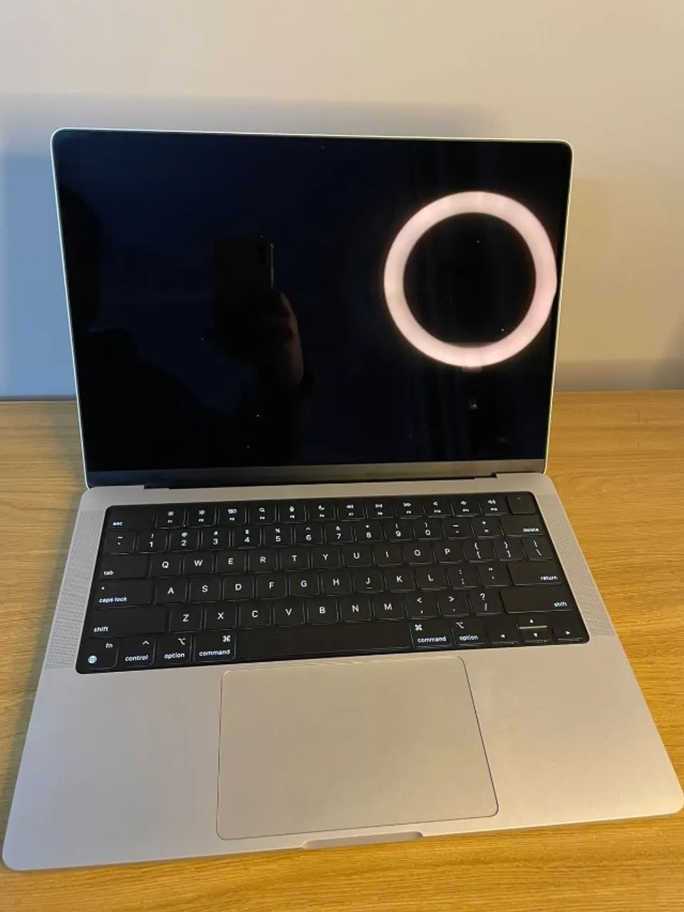 MacBook Pro M1 Pro, 16GB RAM, 1TB SSD