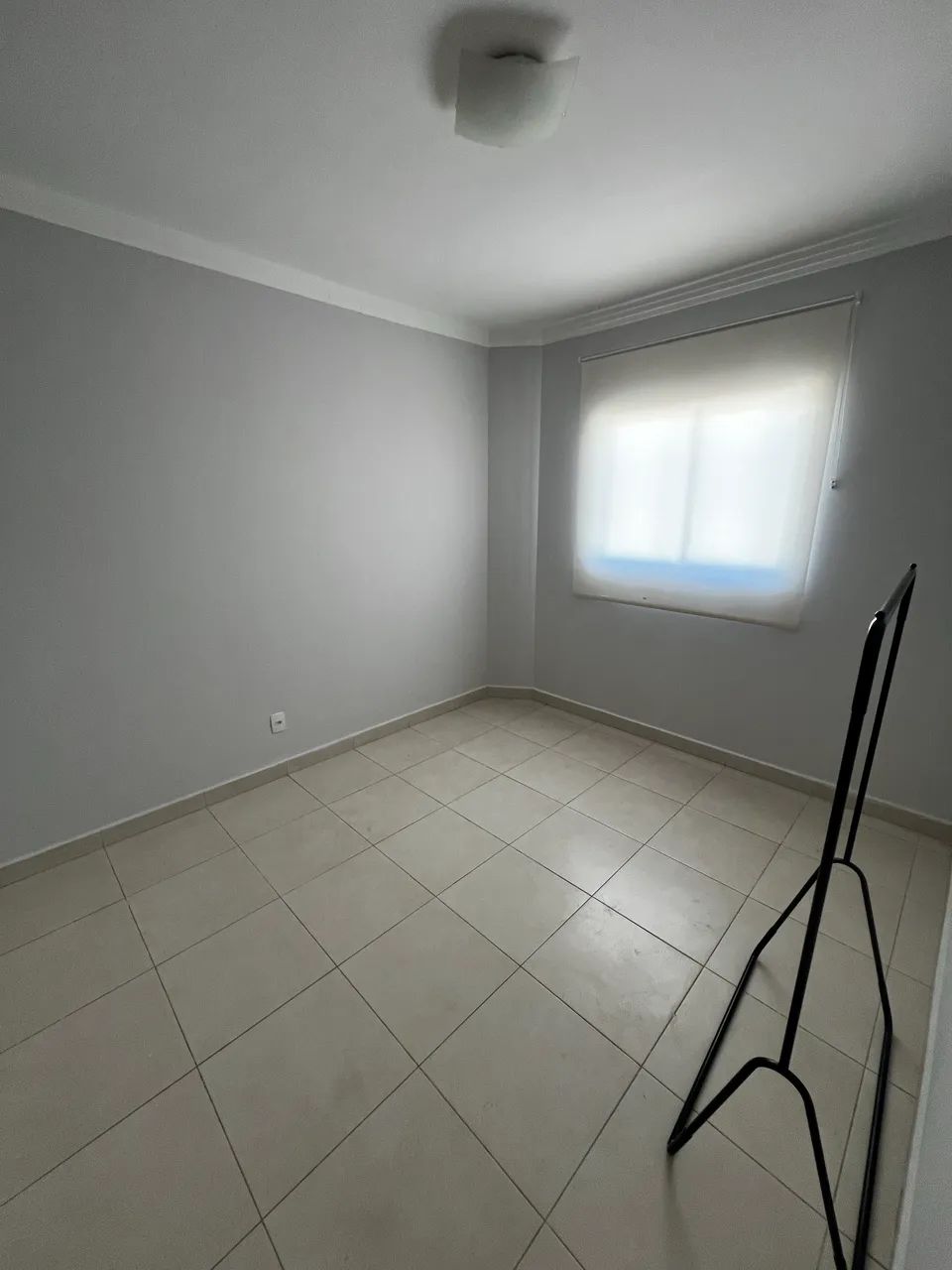 Aluga-se apartamento 