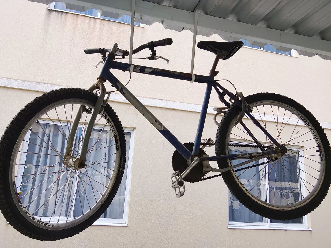 Bicicleta masculina muito boa  - Foto 2