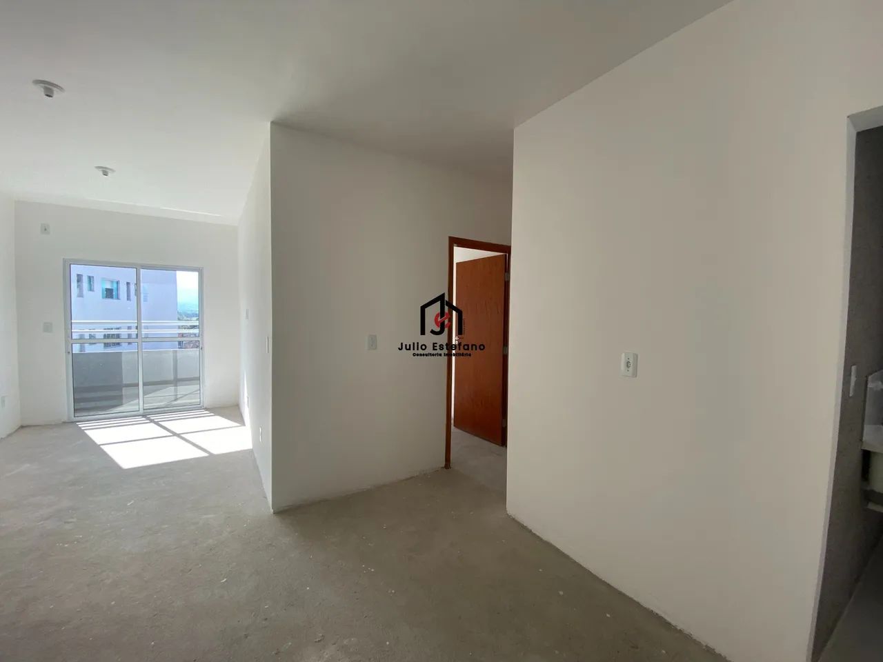 Apartamento com 2 dormitórios no bairro Bosque da Princesa em Pindamonhangaba