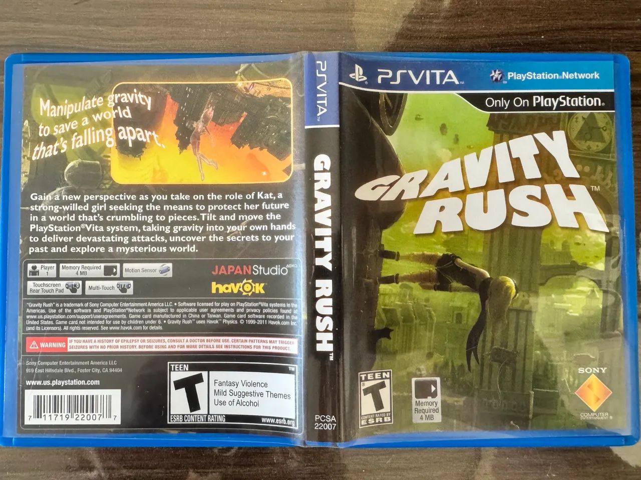 Gravity Rush - PS Vita - Foto 3