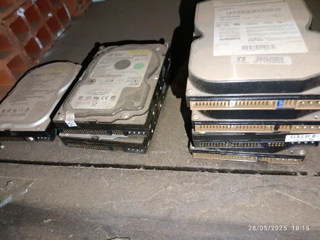 Diversos HDs sata IDE, 20, 40, 80 Giga 