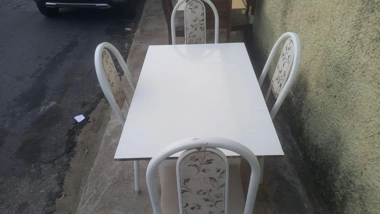 Mesas para sala jantar 4 cadeiras $350 cada 