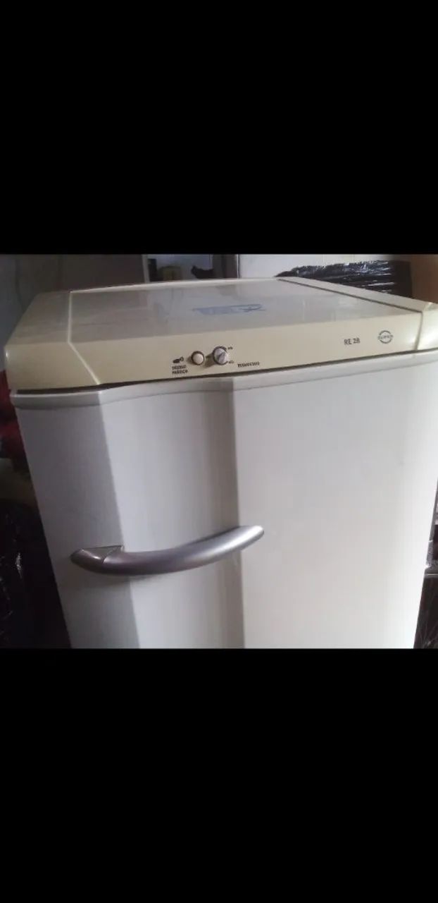 GELADEIRA ELECTROLUX RE 28 - Foto 3