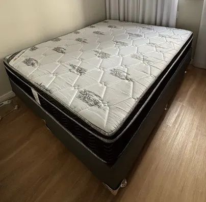 Cama de casal Ortobom Queen Size box e colchão excelente estado. - Foto 3