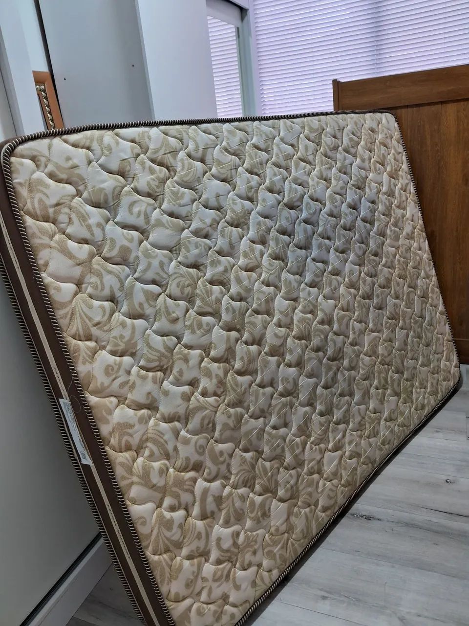 Cama casal  com colchão  - Foto 5