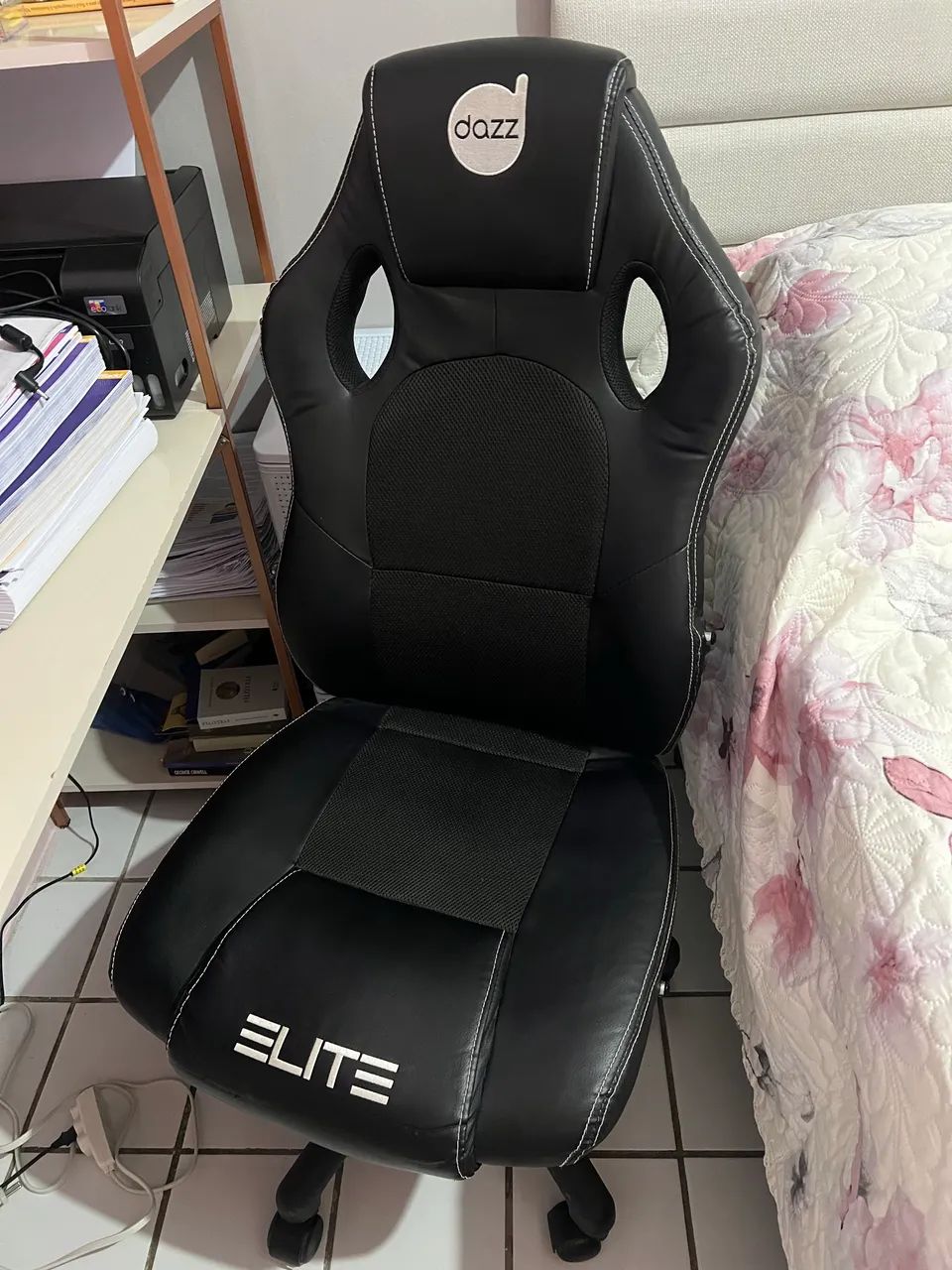 Cadeira game semi nova 