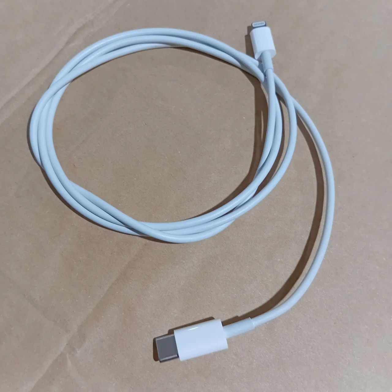 Cabo de iPhone 14 original apple 