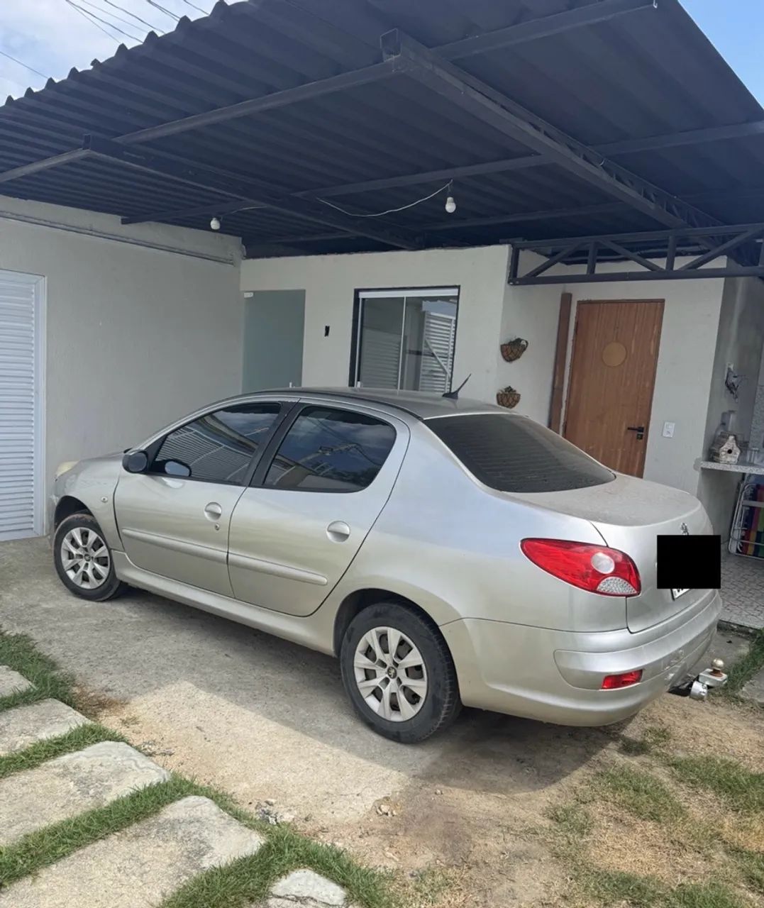 Peugeot 207 207 Sedan Passion XR 1.4 Flex 8V 4p 2013