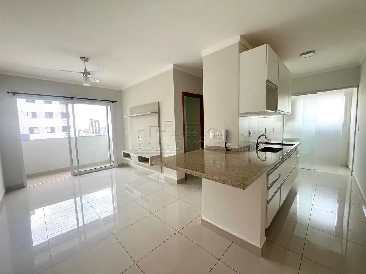 Apartamento para locação no Edificio Triton