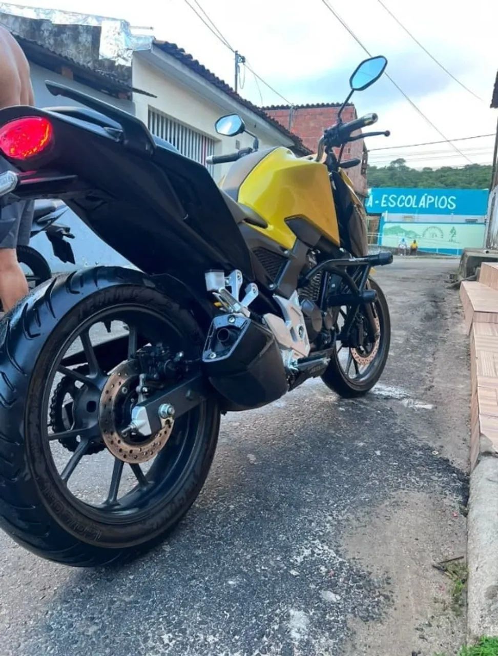 HONDA TWISTER 300 - Foto 5