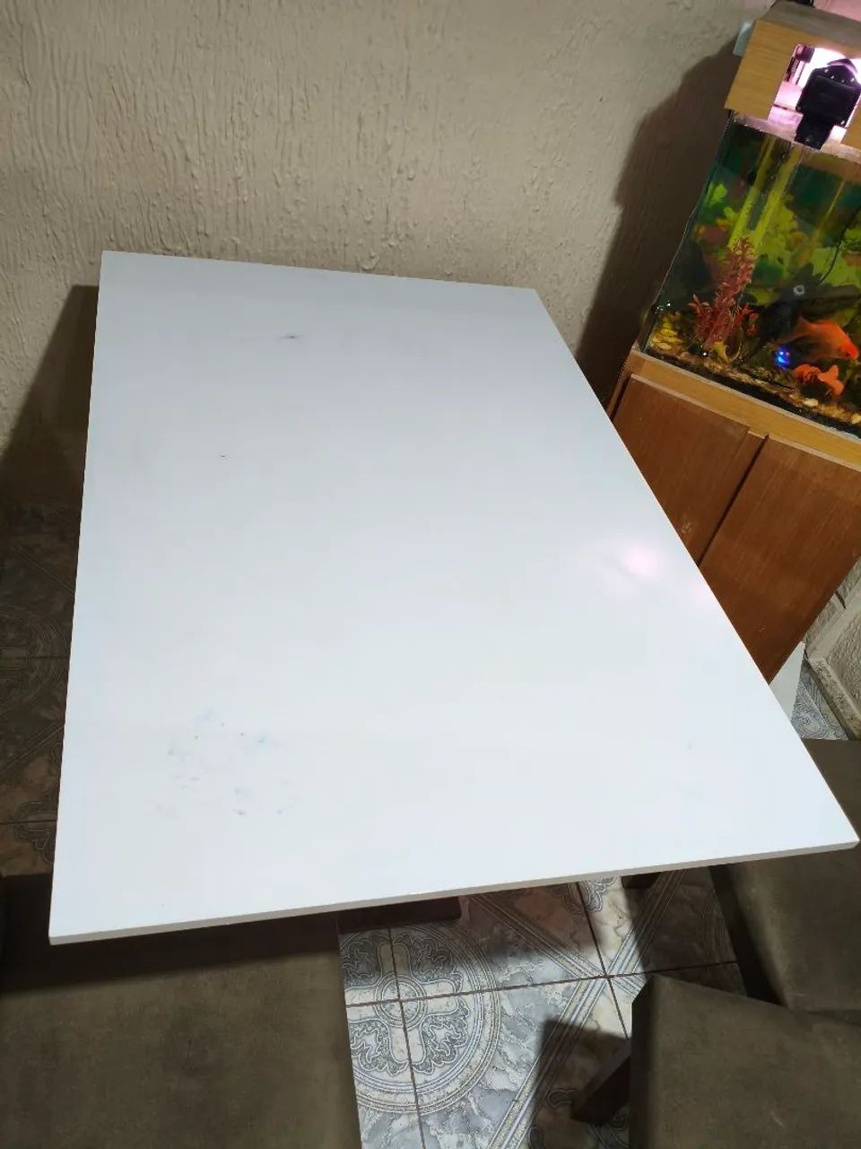 Vendo mesa com 4 cadeiras - Foto 4