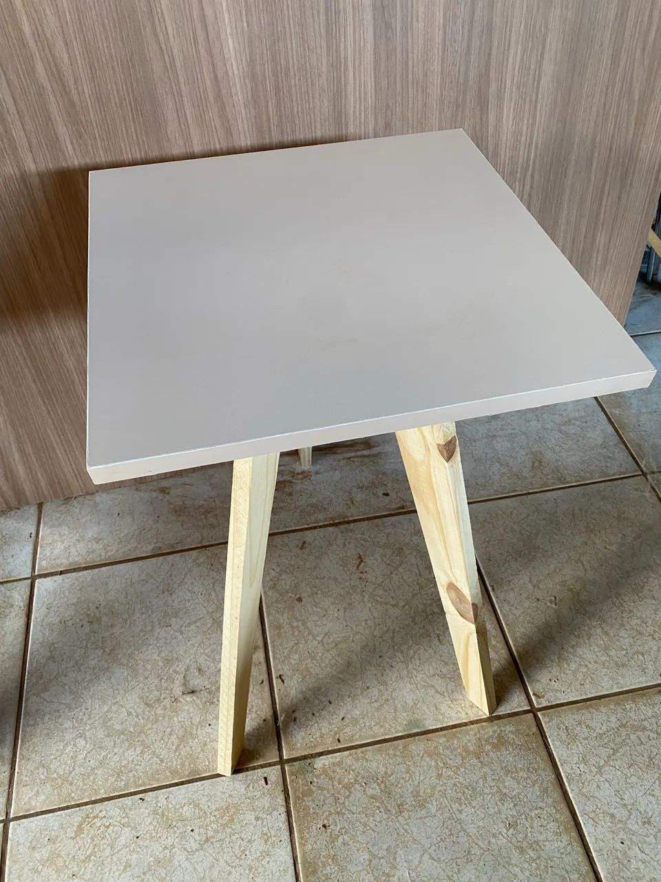 Mesa quadrada cinza decorativa  - Foto 3