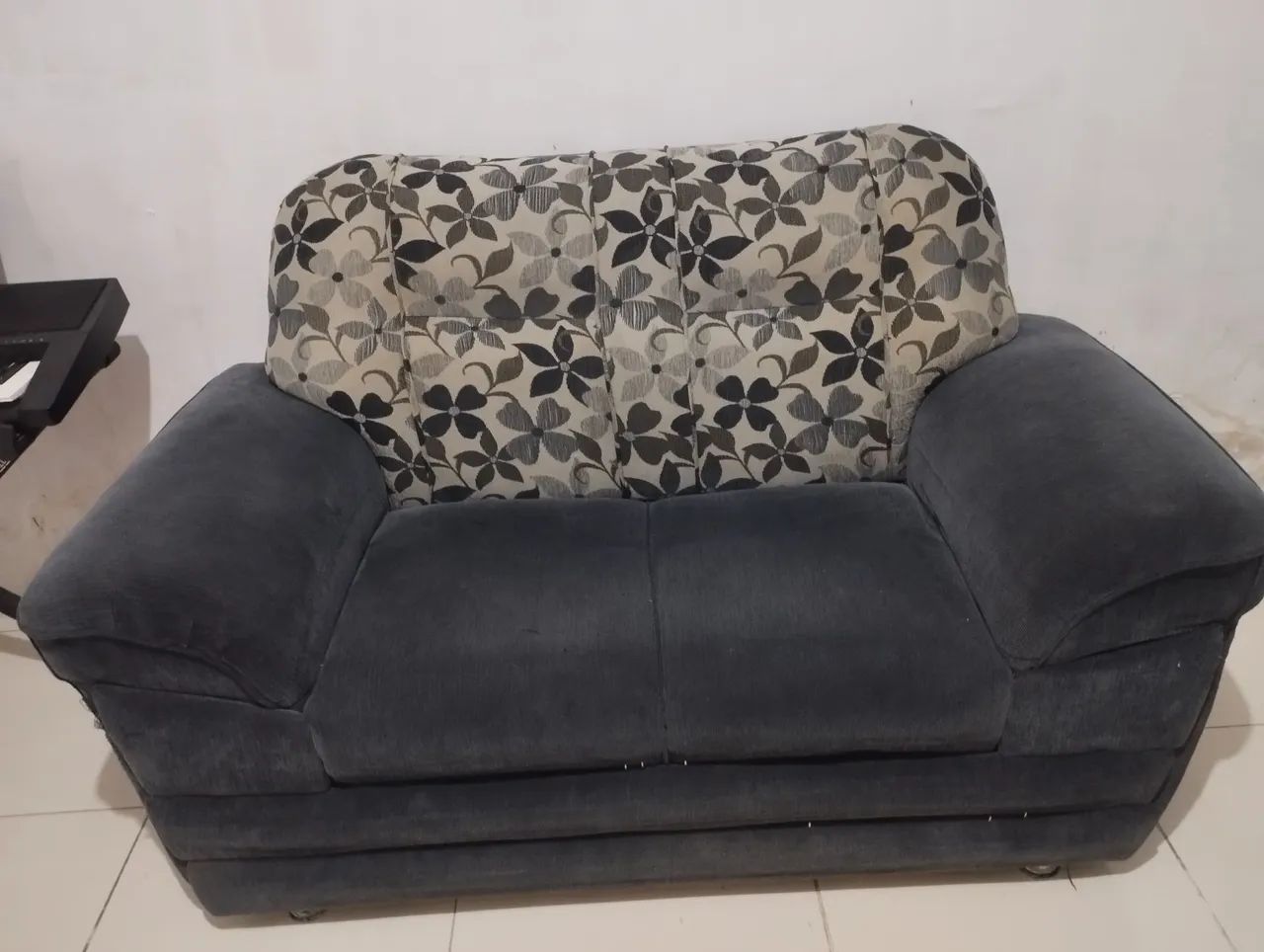 Vendo sofá usado.  - Foto 2