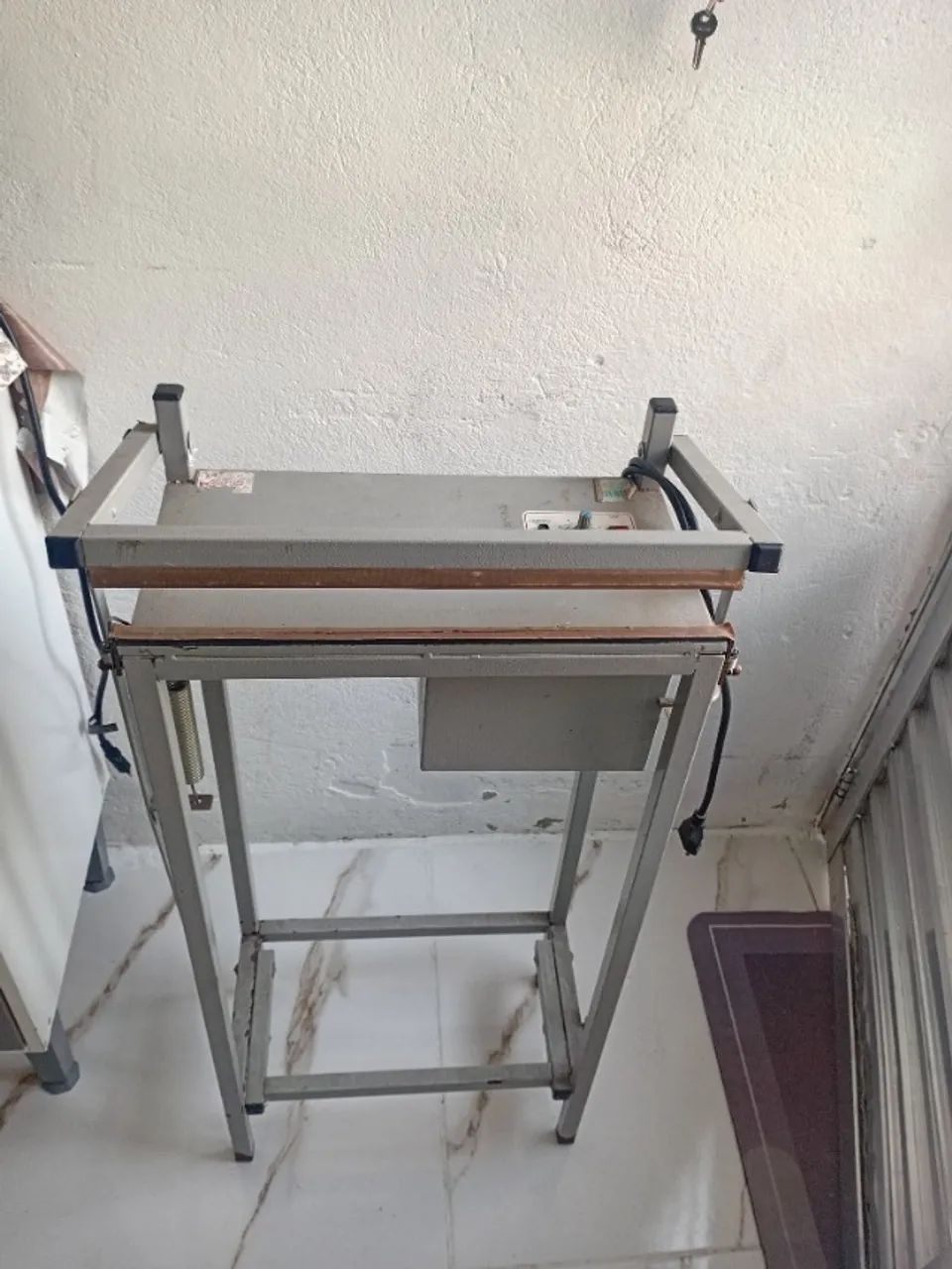 Seladora de mesa 