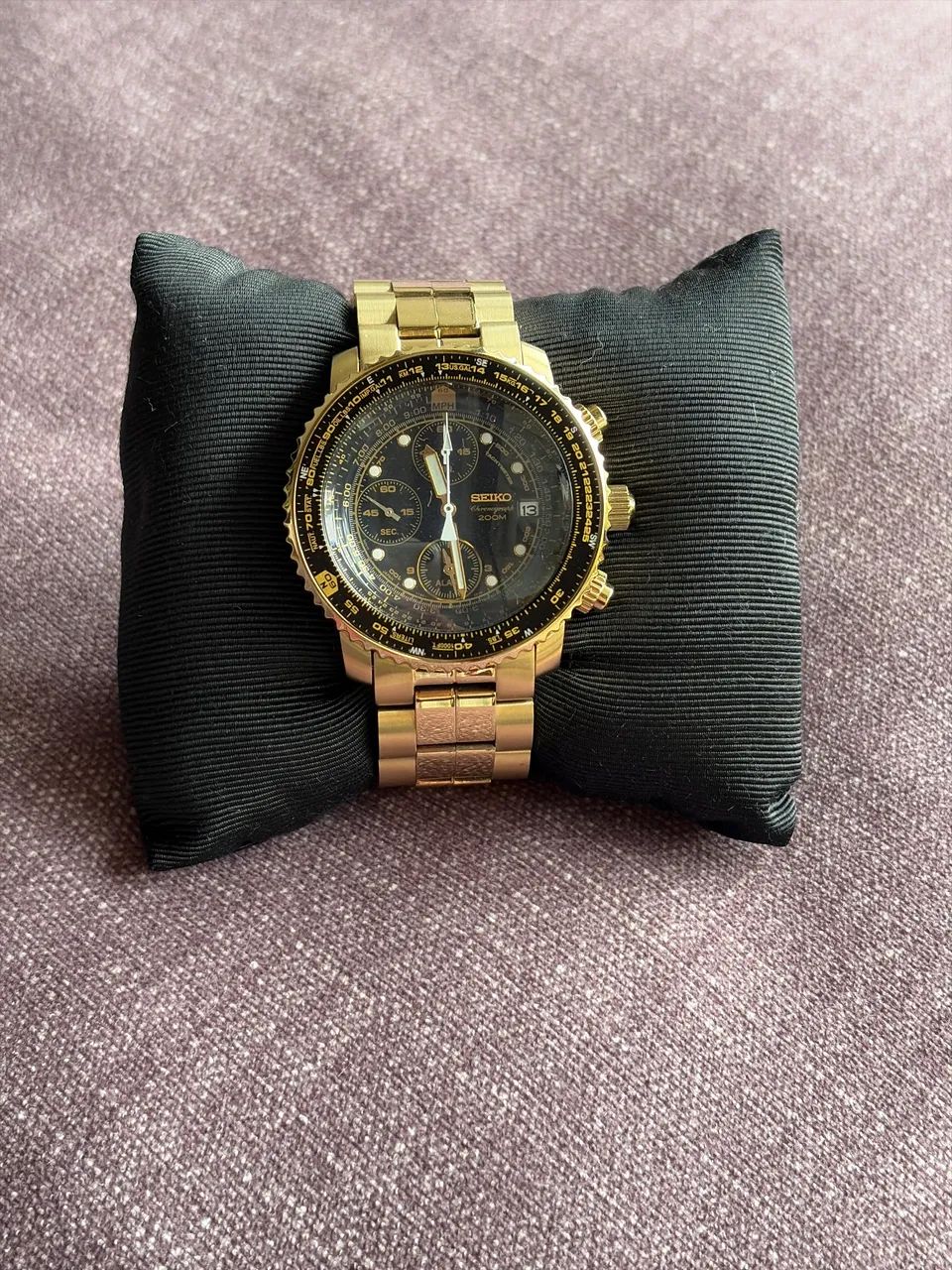 Relógio Gold-Tone Seiko SNA414 Flightmaster
