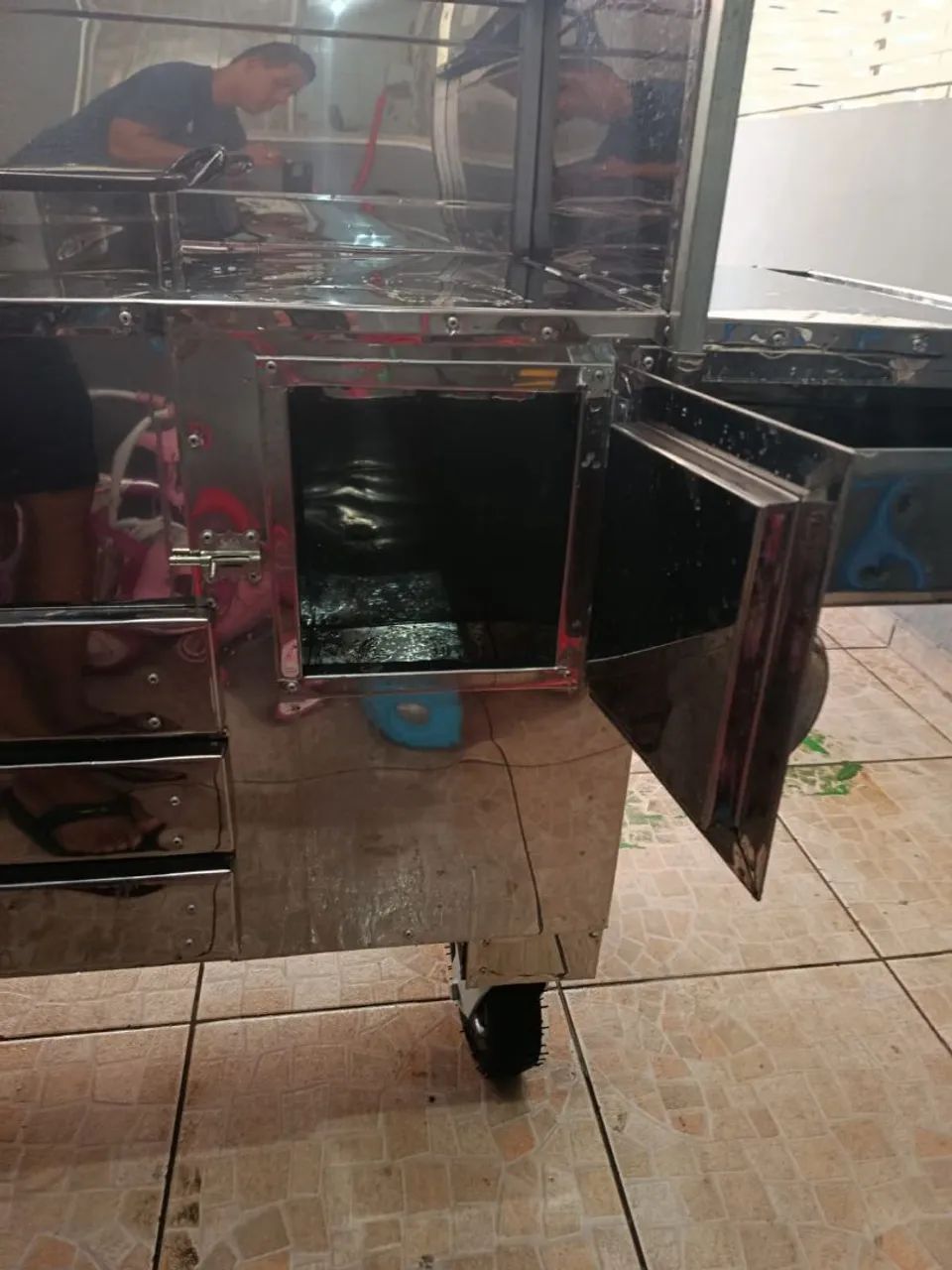 Carrinho de lanche e salgados com estufa a gás R$3.500 - Foto 3