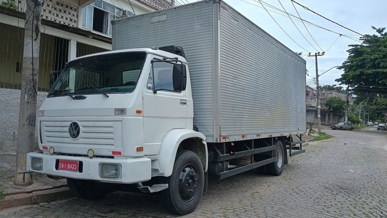 Caminhão Volks 12170 toco